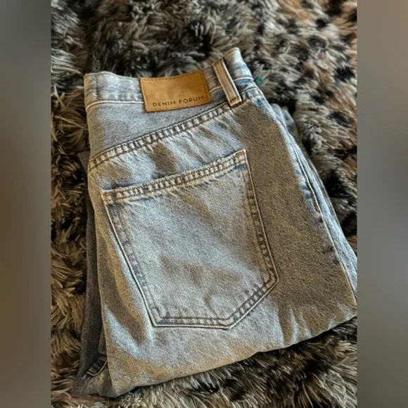 Aritzia Denim Forum Joni High Rise Loose 29L Jeans​​ - Picture 6 of 8